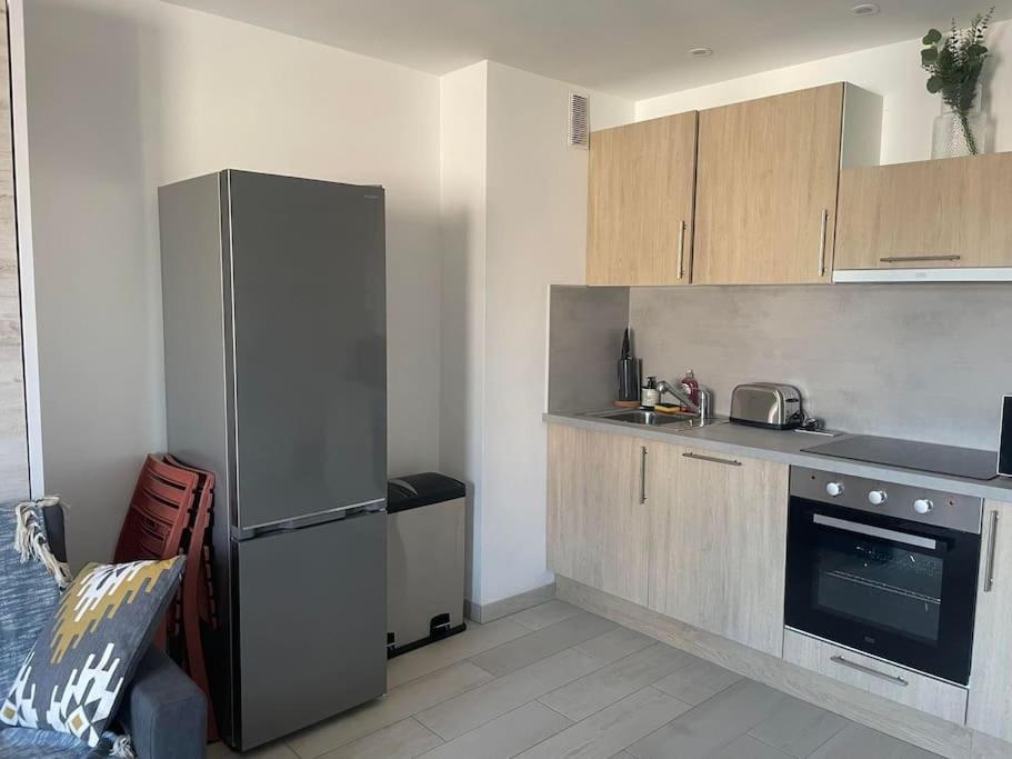 T1 Neuf Balcon 700 M De La Parking Wifi Draps Apartment Six-Fours-les-Plages