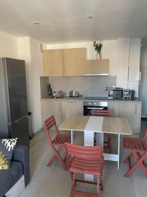 T1 Neuf Balcon 700 M De La Parking Wifi Draps * Six-Fours-les-Plages
