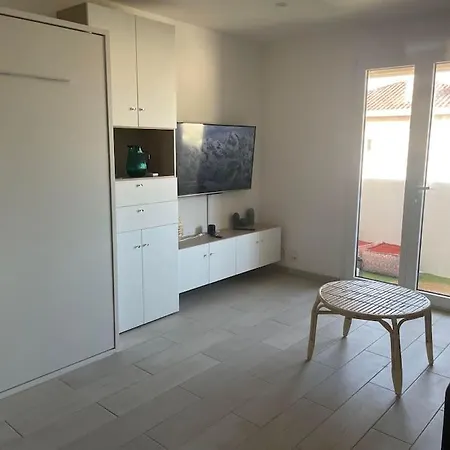 T1 Neuf Balcon 700 M De La Mer Parking Wifi Draps Six-Fours-les-Plages Exterior foto
